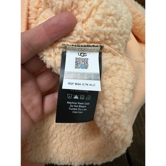 UGG LOYRA Sherpa hoodie L NWT - Picture 8 of 8